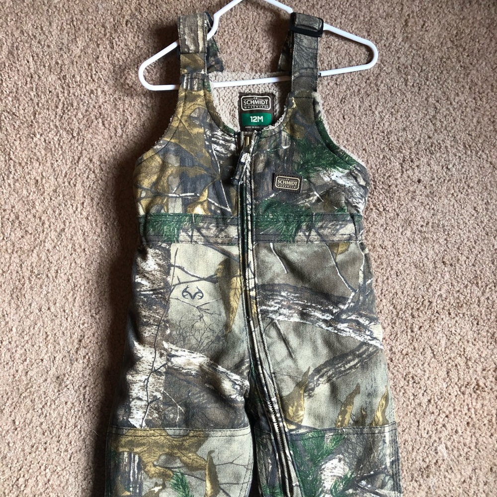 Realtree Camo - Lined overalls/snow pants